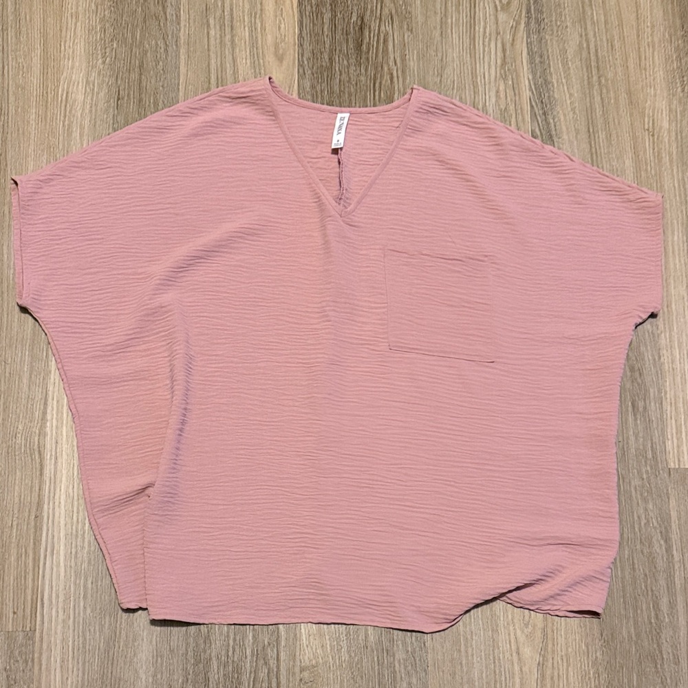 Zenana Outfitters Blush V-Neck Top